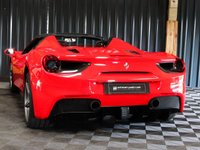 USED 2019 19 FERRARI 488 3.9 SPIDER 2d 660 BHP OVER &pound;50K OF OPTIONS, LOADS OF CARBON, PLUS THE BEAUTIFUL ITALIAN FLAG IN CENTRE OF SEATS AND STEERING WHEEL, SERVICE PACK TO 2026, 12 MONTH WARRANTY