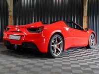 USED 2019 19 FERRARI 488 3.9 SPIDER 2d 660 BHP OVER &pound;50K OF OPTIONS, LOADS OF CARBON, PLUS THE BEAUTIFUL ITALIAN FLAG IN CENTRE OF SEATS AND STEERING WHEEL, SERVICE PACK TO 2026, 12 MONTH WARRANTY