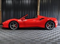 USED 2019 19 FERRARI 488 3.9 SPIDER 2d 660 BHP OVER &pound;50K OF OPTIONS, LOADS OF CARBON, PLUS THE BEAUTIFUL ITALIAN FLAG IN CENTRE OF SEATS AND STEERING WHEEL, SERVICE PACK TO 2026, 12 MONTH WARRANTY