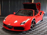 USED 2019 19 FERRARI 488 3.9 SPIDER 2d 660 BHP OVER &pound;50K OF OPTIONS, LOADS OF CARBON, PLUS THE BEAUTIFUL ITALIAN FLAG IN CENTRE OF SEATS AND STEERING WHEEL, SERVICE PACK TO 2026, 12 MONTH WARRANTY