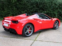 USED 2019 19 FERRARI 488 3.9 SPIDER 2d 660 BHP OVER &pound;50K OF OPTIONS, LOADS OF CARBON, PLUS THE BEAUTIFUL ITALIAN FLAG IN CENTRE OF SEATS AND STEERING WHEEL, SERVICE PACK TO 2026, 12 MONTH WARRANTY