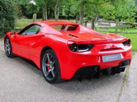 USED 2019 19 FERRARI 488 3.9 SPIDER 2d 660 BHP OVER &pound;50K OF OPTIONS, LOADS OF CARBON, PLUS THE BEAUTIFUL ITALIAN FLAG IN CENTRE OF SEATS AND STEERING WHEEL, SERVICE PACK TO 2026, 12 MONTH WARRANTY