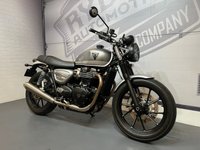 USED 2023 23 TRIUMPH STREET TWIN EC1 - BUY ONLINE 24 HRS A DAY - FINANCE AVAILABLE - ALL TYPES OF CREDIT ACCEPTED ONLY 2,495 MIES FROM NEW