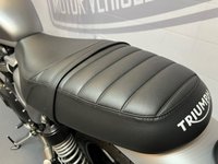 USED 2023 23 TRIUMPH STREET TWIN EC1 - BUY ONLINE 24 HRS A DAY - FINANCE AVAILABLE - ALL TYPES OF CREDIT ACCEPTED ONLY 2,495 MIES FROM NEW