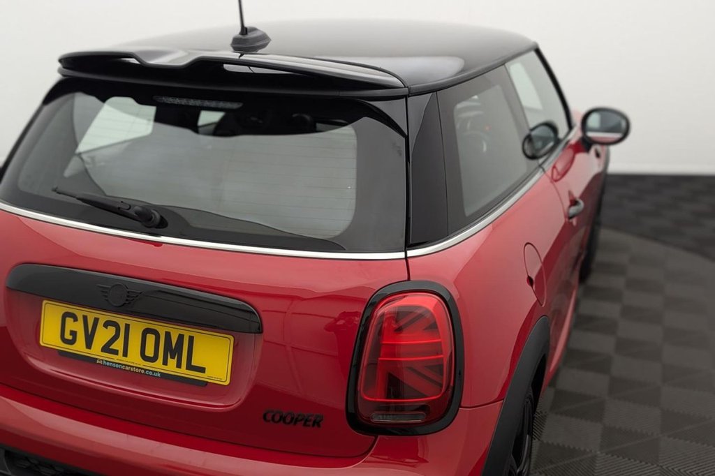 USED 2021 21 MINI HATCH COOPER 1.5 COOPER SPORT 3d 134 BHP Apple Car Play Sat Nav