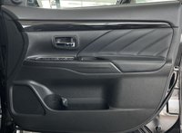 USED 2017 17 MITSUBISHI OUTLANDER 2.0 PHEV 4H 5d 200 BHP 2 Keys | Last Serviced @ 33,759mi