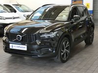 USED 2020 70 VOLVO XC40 2.0 B4 R-DESIGN PRO MHEV 5d 195 BHP SAT NAV HEATED PART LEATHER INTERIOR CRUISE CONTROL PARKING SENSORS 1 OWNER SERVICE HISTORY WARRANTY