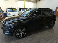 USED 2020 70 VOLVO XC40 2.0 B4 R-DESIGN PRO MHEV 5d 195 BHP SAT NAV HEATED PART LEATHER INTERIOR CRUISE CONTROL PARKING SENSORS 1 OWNER SERVICE HISTORY WARRANTY