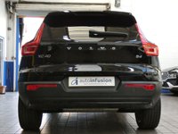 USED 2020 70 VOLVO XC40 2.0 B4 R-DESIGN PRO MHEV 5d 195 BHP SAT NAV HEATED PART LEATHER INTERIOR CRUISE CONTROL PARKING SENSORS 1 OWNER SERVICE HISTORY WARRANTY