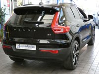 USED 2020 70 VOLVO XC40 2.0 B4 R-DESIGN PRO MHEV 5d 195 BHP SAT NAV HEATED PART LEATHER INTERIOR CRUISE CONTROL PARKING SENSORS 1 OWNER SERVICE HISTORY WARRANTY