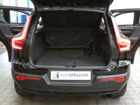 USED 2020 70 VOLVO XC40 2.0 B4 R-DESIGN PRO MHEV 5d 195 BHP SAT NAV HEATED PART LEATHER INTERIOR CRUISE CONTROL PARKING SENSORS 1 OWNER SERVICE HISTORY WARRANTY