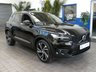 USED 2020 70 VOLVO XC40 2.0 B4 R-DESIGN PRO MHEV 5d 195 BHP SAT NAV HEATED PART LEATHER INTERIOR CRUISE CONTROL PARKING SENSORS 1 OWNER SERVICE HISTORY WARRANTY