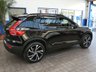 USED 2020 70 VOLVO XC40 2.0 B4 R-DESIGN PRO MHEV 5d 195 BHP SAT NAV HEATED PART LEATHER INTERIOR CRUISE CONTROL PARKING SENSORS 1 OWNER SERVICE HISTORY WARRANTY