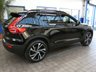 USED 2020 70 VOLVO XC40 2.0 B4 R-DESIGN PRO MHEV 5d 195 BHP SAT NAV HEATED PART LEATHER INTERIOR CRUISE CONTROL PARKING SENSORS 1 OWNER SERVICE HISTORY WARRANTY