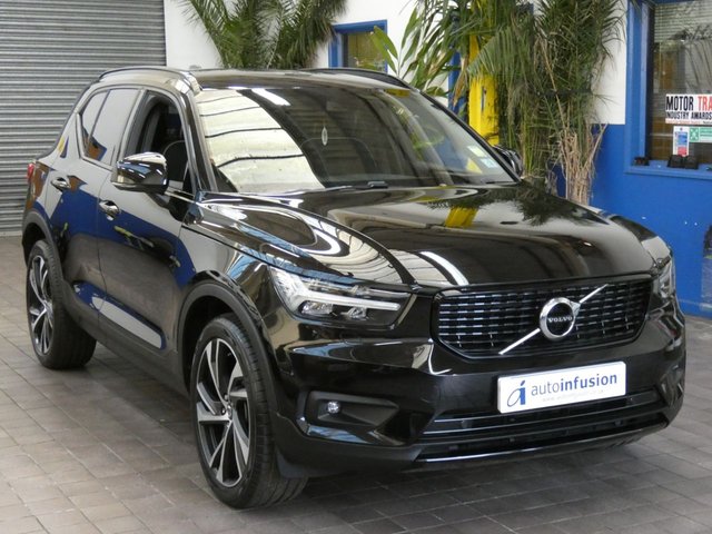 2020 70 Volvo Xc40 2.0 B4 R-DESIGN PRO MHEV 5d 195 BHP