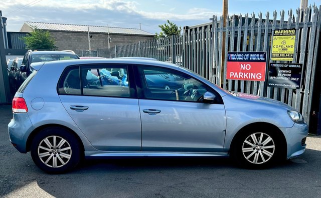 View our VOLKSWAGEN GOLF