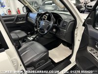 USED 2017 17 MITSUBISHI SHOGUN 3.2 DI-D SG3 5d 187 BHP UK DELIVERY FLAT FEE &pound;175 (SUBJECT TO DEAL) *OVER 100 IMAGES ON OUR WEBSITE*BESPOKE FINANCE ARRANGED*PART EXCHANGE WELCOME*ALL VEHICLES HPI CLEAR