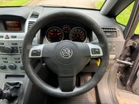 USED 2010 10 VAUXHALL ZAFIRA 1.6 EXCLUSIV 5d 113 BHP 