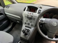 USED 2010 10 VAUXHALL ZAFIRA 1.6 EXCLUSIV 5d 113 BHP 