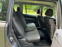 USED 2010 10 VAUXHALL ZAFIRA 1.6 EXCLUSIV 5d 113 BHP 