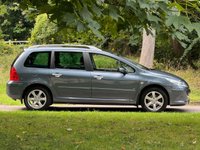 USED 2007 56 PEUGEOT 307 1.6 SW SE 5d 108 BHP 