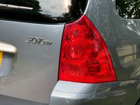 USED 2007 56 PEUGEOT 307 1.6 SW SE 5d 108 BHP 
