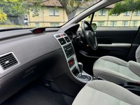USED 2007 56 PEUGEOT 307 1.6 SW SE 5d 108 BHP 
