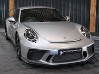 USED 2017 67 PORSCHE 911 4.0 GT3 2d 494 BHP PCCB CARBON CERAMIC BRAKES, FRONT LIFT, 18 WAY MEMORY SEATS SEATS (HEATED), FULL PORSCHE HISTORY, PORSCHE WARRANTY, AKRAPOVIC EXHAUST, FRONT END PPF