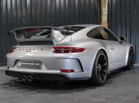 USED 2017 67 PORSCHE 911 4.0 GT3 2d 494 BHP PCCB CARBON CERAMIC BRAKES, FRONT LIFT, 18 WAY MEMORY SEATS SEATS (HEATED), FULL PORSCHE HISTORY, PORSCHE WARRANTY, AKRAPOVIC EXHAUST, FRONT END PPF