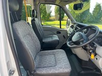 USED 2007 56 RENAULT MASTER 2.5 MM33 MWB L/C 100 BHP TAIL LIFT, LOW MILES, MINI BUS