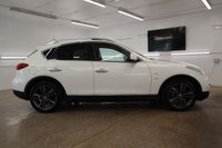 USED 2015 65 INFINITI QX50 3.0 GT PREMIUM D 5d 235 BHP SEVEN INFINITI SERVICES & FULLY LOADED SPEC
