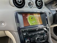 USED 2014 14 JAGUAR XJ 3.0 D V6 PORTFOLIO L 4d 275 BHP 