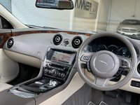 USED 2014 14 JAGUAR XJ 3.0 D V6 PORTFOLIO L 4d 275 BHP 