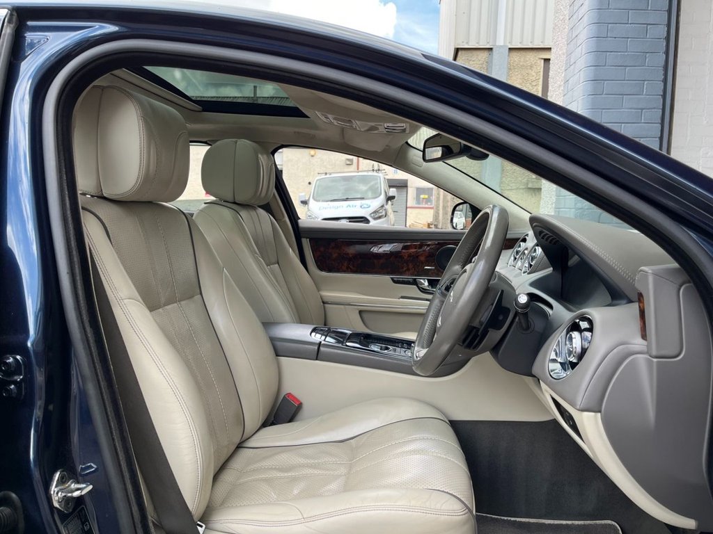 USED 2014 14 JAGUAR XJ 3.0 D V6 PORTFOLIO L 4d 275 BHP 