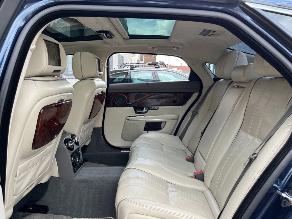 USED 2014 14 JAGUAR XJ 3.0 D V6 PORTFOLIO L 4d 275 BHP 