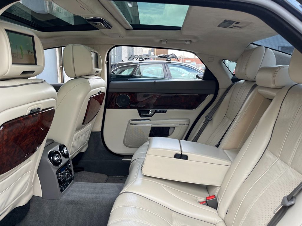 USED 2014 14 JAGUAR XJ 3.0 D V6 PORTFOLIO L 4d 275 BHP 