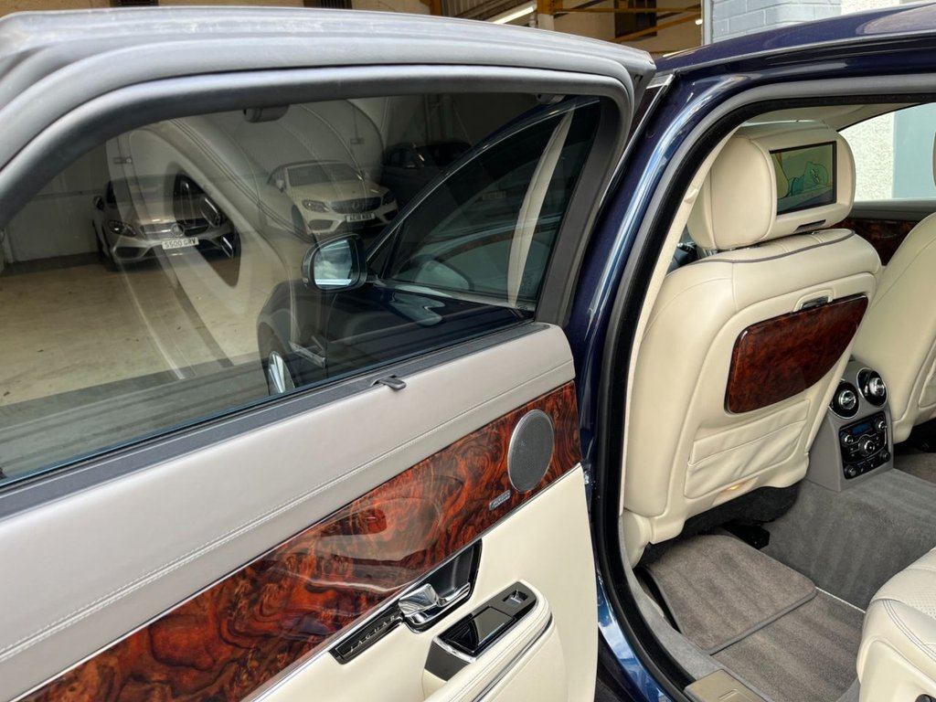 USED 2014 14 JAGUAR XJ 3.0 D V6 PORTFOLIO L 4d 275 BHP 