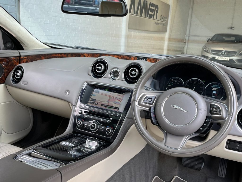 USED 2014 14 JAGUAR XJ 3.0 D V6 PORTFOLIO L 4d 275 BHP 