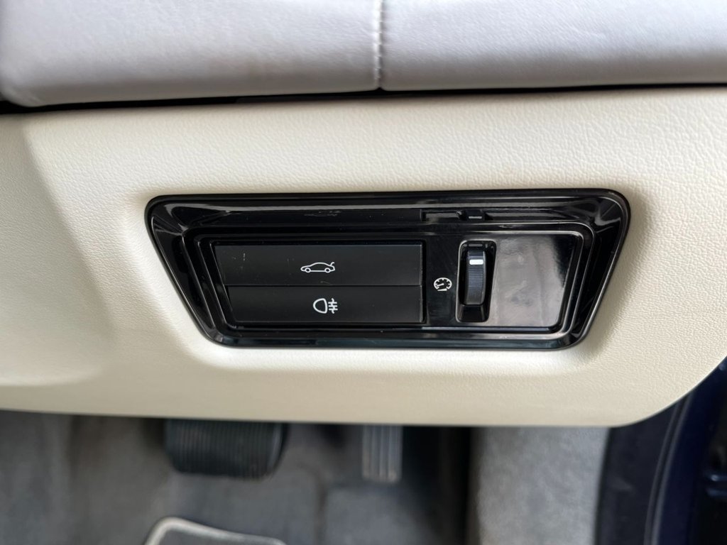 USED 2014 14 JAGUAR XJ 3.0 D V6 PORTFOLIO L 4d 275 BHP 