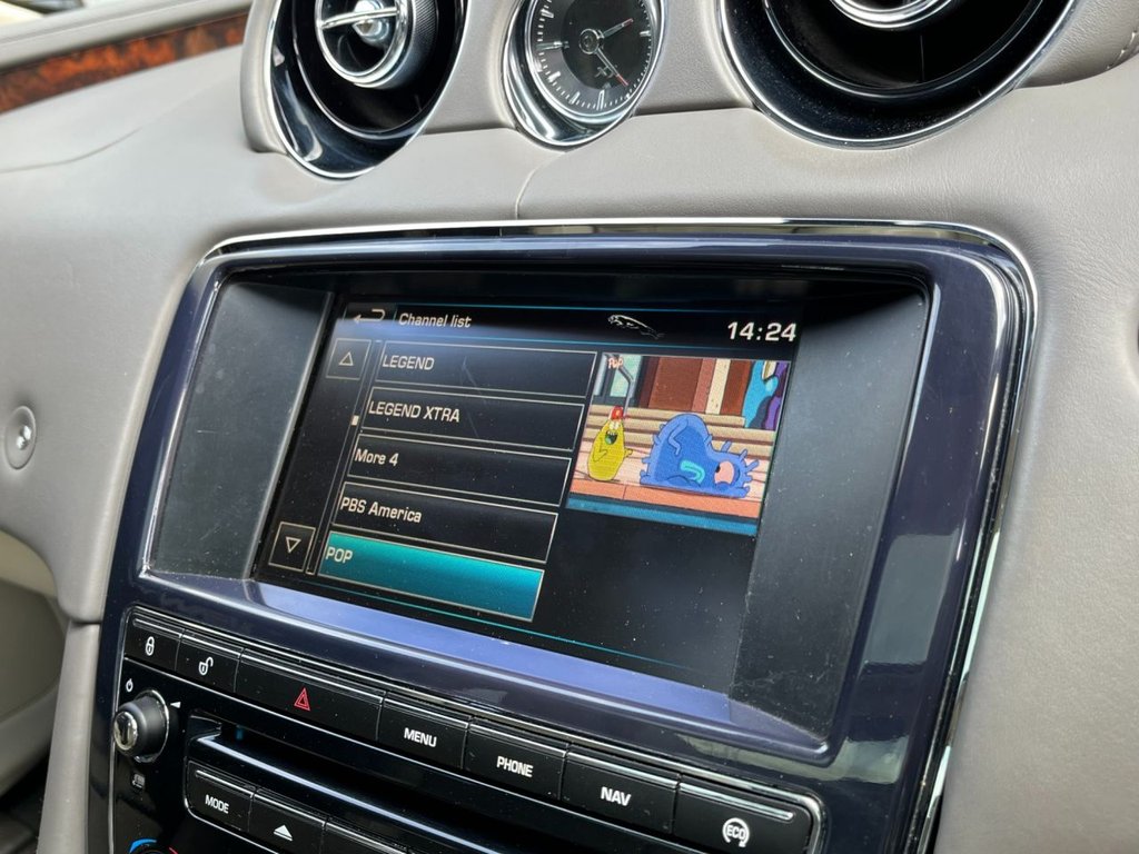 USED 2014 14 JAGUAR XJ 3.0 D V6 PORTFOLIO L 4d 275 BHP 