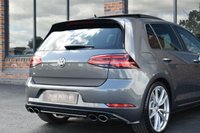 USED 2017 J VOLKSWAGEN GOLF 2.0 R TSI DSG 5d 306 BHP PAN ROOF / DCC / DYNAUDIO