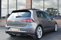 USED 2017 J VOLKSWAGEN GOLF 2.0 R TSI DSG 5d 306 BHP PAN ROOF / DCC / DYNAUDIO