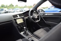 USED 2017 J VOLKSWAGEN GOLF 2.0 R TSI DSG 5d 306 BHP PAN ROOF / DCC / DYNAUDIO