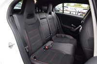 USED 2019 19 MERCEDES-BENZ A-CLASS 1.3 A 180 AMG LINE PREMIUM PLUS 5d 135 BHP PREMIUM PLUS / ONE OWNER / FSH