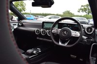 USED 2019 19 MERCEDES-BENZ A-CLASS 1.3 A 180 AMG LINE PREMIUM PLUS 5d 135 BHP PREMIUM PLUS / ONE OWNER / FSH