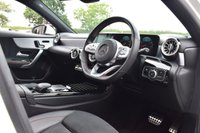 USED 2019 19 MERCEDES-BENZ A-CLASS 1.3 A 180 AMG LINE PREMIUM PLUS 5d 135 BHP PREMIUM PLUS / ONE OWNER / FSH