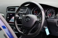 USED 2017 VOLKSWAGEN GOLF 1.6 SE NAVIGATION TDI BLUEMOTION TECHNOLOGY 5d 114 BHP 