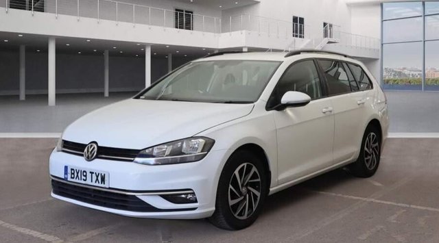 2019 Volkswagen Golf - Photo 3