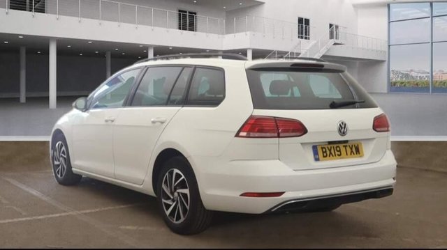 2019 Volkswagen Golf - Photo 4