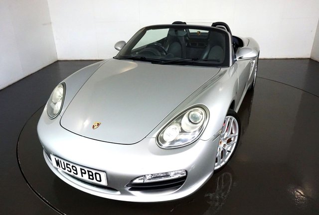 2009 59 Porsche Boxster 3.4 24V S 2d 310 BHP-2 FORMER KEEPERS-LAST KEEPER OVER 11 YEARS-FINISHED IN ARTIC SILVER METALLIC-HEATED OCEAN BLUE LEATHER UPHOLSTERY-6 SPEED MANUAL-MFSW-19